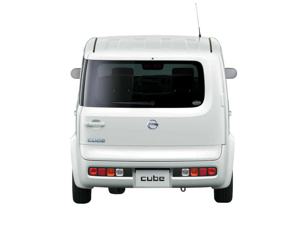 Nissan Cube 2003 035.jpg
